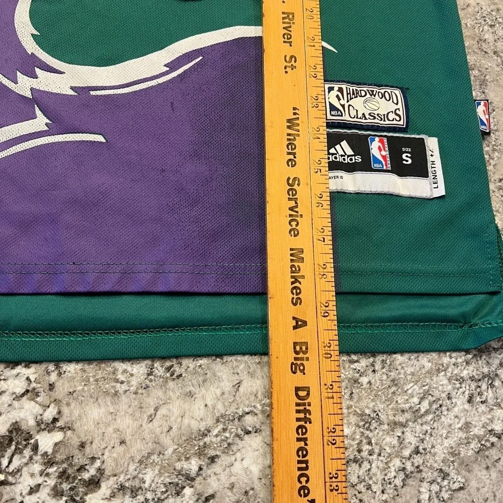 Vintage 1990s Ray Allen Milwaukee Bucks Adidas Hardwood Classics NBA Jersey S